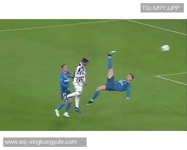 过年欢乐夜摩根感叹精彩时刻C罗再展绝技倒钩进球引热议